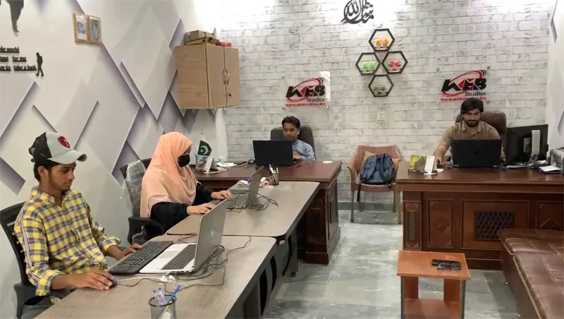 24/7 Web Hosting Support in Sialkot - Web Studios